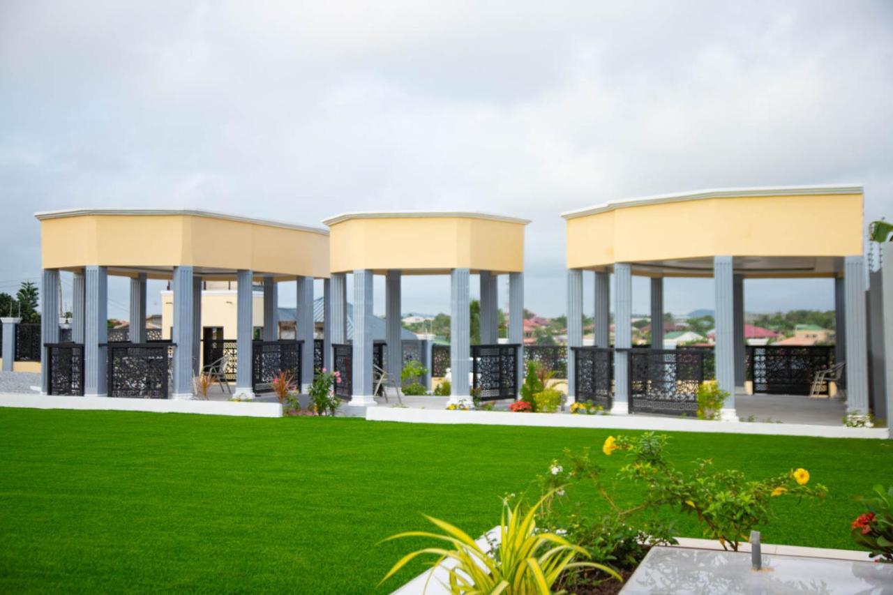 Bella Ella Hotel & Event Center Kasoa Extérieur photo